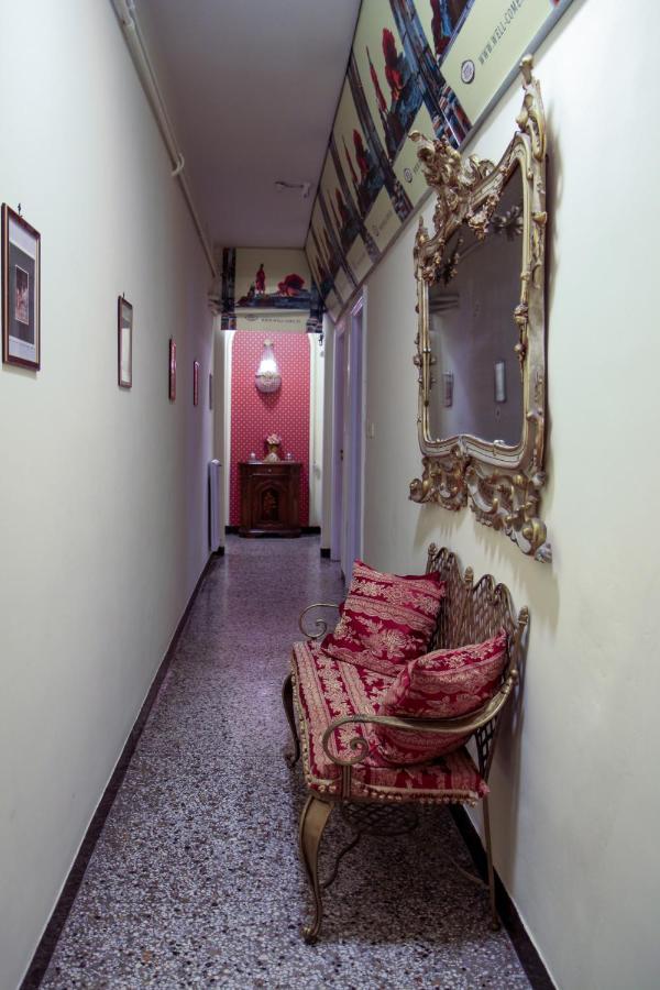 Well Come - Palazzo Reale Hotell Neapel Exteriör bild
